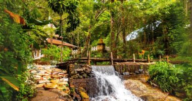 Beautiful,Waterfall,On,Doi,Suthep,Hiking,Trail,Wat,Pha,Lat